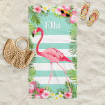 Toalha De Praia Monograma Flamingo Floral Tropical Aqua Rosa Rosa<br><div class="desc">Esta toalha de praia de verão personalizada na na moda apresenta um bonito flamingo rosa,  folhas de palma tropicais,  flores de hibisco e listras brancas costeiras. As cores vibrantes incluem cor rosa,  magenta,  amarela,  verde,  marisco e azul aqua. Personalize o texto personalizado com um nome.</div>