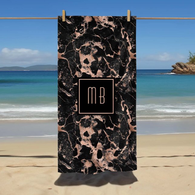 Toalha De Praia Monograma Rosa Dourado mármore Elegante (Elegant Monogram Rose Gold Black Marble Beach Towel)