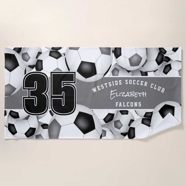 Toalha De Praia Muitas bolas de futebol cinza preta cores presente (Frente)