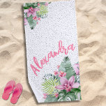Toalha De Praia Na moda Trendy Tropical Floral<br><div class="desc">Toalha Floral Tropical de Watercolor. Relaxe e desenrole com esta linda toalha floral de praia! Um design tropical que abraça a beleza tranquila da natureza misturada com uma aresta lúdica que certamente o ajudará a relaxar e a se divertir. Uma mistura de folhas tropicais verdes calmantes, incluindo folhas de bananeira,...</div>