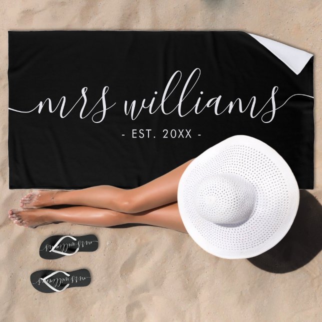 Toalha De Praia Noiva Sra Casamento Preto e Branco (Black & White Mrs Bride Wedding Beach Towel)