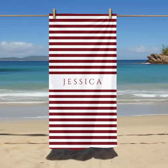 Toalha De Praia Nome de Padrão Limpo Moderno do Burgundy (Personalized Modern Burgundy Striped Pattern Beach Towel.)