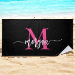 Toalha De Praia Nome do Monograma da Rapariga Preta-Rosa Quente<br><div class="desc">Faça um salto com a nossa Torre de Praia da Girly Monograma do Roteiro Moderno Rosa Quente! Apresentando um vibrante design cor-de-rosa-quente e personalizado com seu nome em um elegante roteiro moderno, esta toalha adiciona um toque de na moda na sua praia ou no seu olhar ao lado do polo....</div>