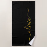 Toalha De Praia Nome do Monograma Rapariga de Script Moderno Doura<br><div class="desc">Monograma preto e Dourado: Toalha de praia. Isto faz o doce e perfeito aniversário de 16 anos,  casamento,  chá de panela,  aniversário,  chá de fraldas ou festa de solteira presente para alguém que ama luxo de luxo e estilos quíticos.</div>