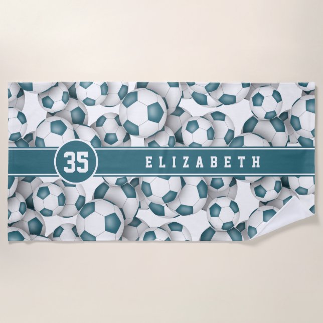 Toalha De Praia Nome personalizado das bolas de futebol branco tea (Frente)