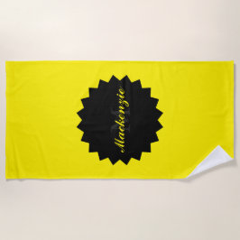 Toalha De Praia Nome personalizado e inicial em amarelo sunny