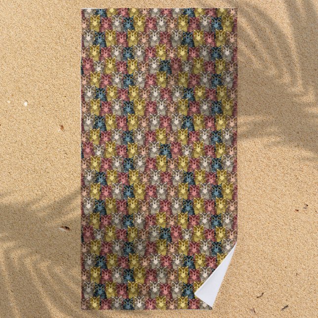 Toalha De Praia Padrão Colorido de Boho Woodland Own (Owl Pattern beach Towel)