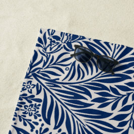 Toalha De Praia padrão floral azul com folhas e flores diversas