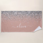 Toalha De Praia Rapariga do Monograma com rosa Dourado Blush Pink<br><div class="desc">Rosa Dourado - Rosa Esbranquiçada e Brilhante Silver Sparkle Glitter Brugado Metal Monograma Nome Beach Towel. Isto faz o doce e perfeito aniversário de 16 anos,  casamento,  chá de panela,  aniversário,  chá de fraldas ou festa de solteira presente para alguém que ama luxo de luxo e estilos quíticos.</div>