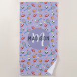 Toalha De Praia Raparigas Cuja Roxa Esportiva Roxa Crianças do Mon<br><div class="desc">Essa toalha de praia roxa e engraçada apresenta um padrão de desenho esportivo,  com basquete,  raquete e bola de tênis,  futebol,  futebol,  troféu e estrelas. O conjunto de toalhas pode ser personalizado com o nome e o monograma de suas garotas. Perfeito para qualquer amante esportivo.</div>