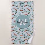 Toalha De Praia Rapazes, Viagem de comboio azul<br><div class="desc">Este design de conjunto de toalhas azul e bonito e moderno apresenta um padrão de transporte de trem azul, com verde e trilhas. Também há espaço para você adicionar o nome e monograma de seus garotos em uma bela fonte. O dom perfeito para qualquer amante de viagem, perfeito para suas...</div>