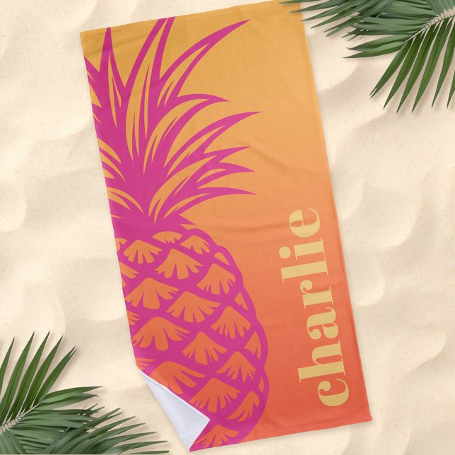 Toalha De Praia Retrô de gradiente amarelo alaranjado-abacaxi rosa (Hot pink pineapple orange yellow gradient retro beach towel)