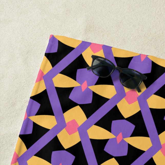 Toalha De Praia Roxo Decorativo e Amarelo (In Situ)