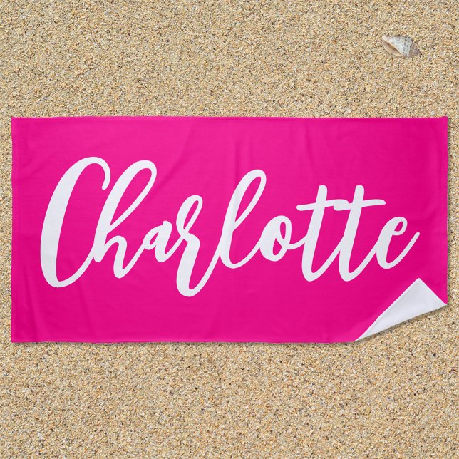 Toalha De Praia Script de Letra Branca e Rosa Quente (Hot Pink Lettering Script Beach Towel)