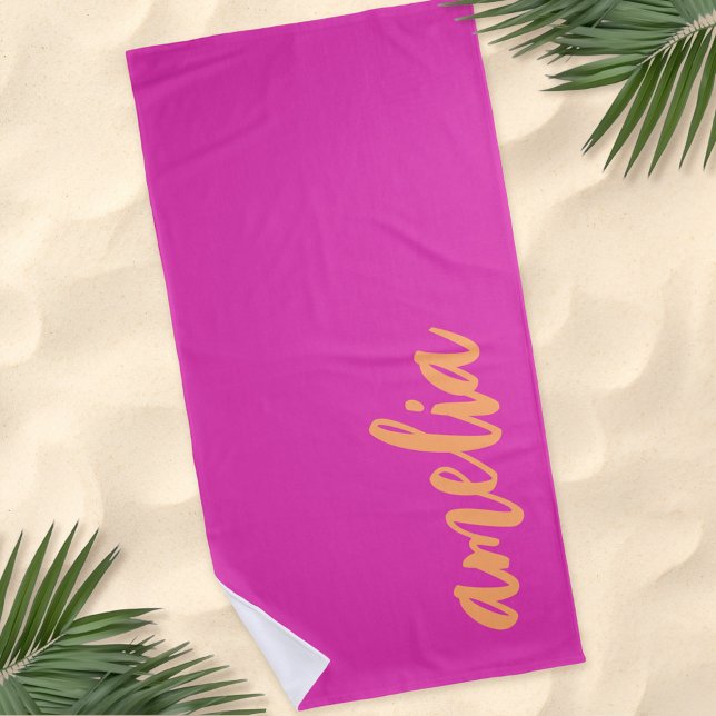 Toalha De Praia Script de nome personalizado bold laranja magenta (Custom name script bold magenta orange beach towel)
