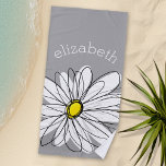 Toalha De Praia Trendy Daisy com cinza e amarelo<br><div class="desc">Uma peça de arte dúzia e caprichosa,  hipster. Você pode adicionar um nome,  monograma ou outro texto personalizado. Se você precisar mover a arte ao redor,  clique no botão personalizar para fazer alterações.</div>
