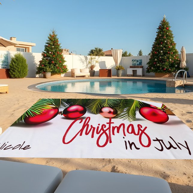 Toalha De Praia Vibrant Christmas In July Festive Palms Tropical (Tropical Christmas In July beach towel with palm leaves & red ornaments for festive summer fun!)