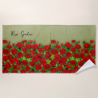 Toalha De Praia Vibrant Red Rose Garden Floral Pattern