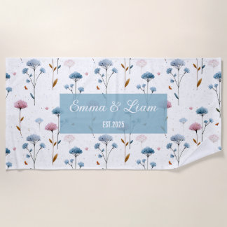 Toalha De Praia Vintage Minimal Blue and Pink Floral Personalized