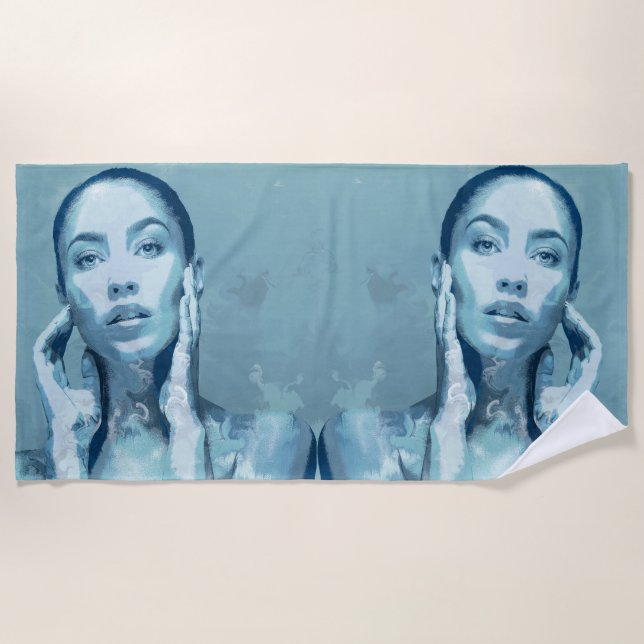 Toalha De Praia "Woman in Blue" Premium Canvas  (Frente)