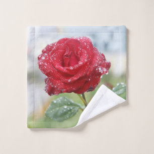Toalha De Rosto Rosa em gotas de chuva