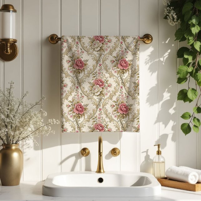 Toalha Pastel Romântica Banheiro Inspirado na Era  (Romantic Pastel Towel Victorian-Inspired Bathroom)