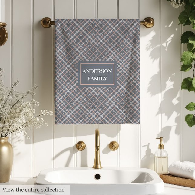 Toalhas de Banho Nome Personalizado Estilo Minimal (Custom Name Bath Towels Trendy Minimalist Style)