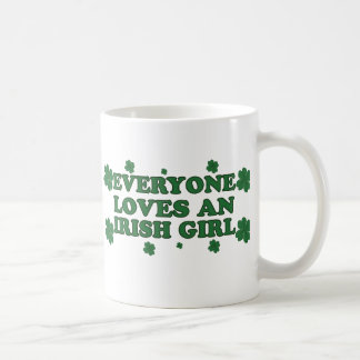 Todos ama uma caneca irlandesa da menina