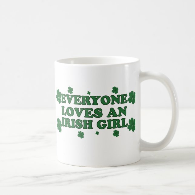 Todos ama uma caneca irlandesa da menina (Direita)