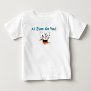 todos os olhos em sua camisa de criança