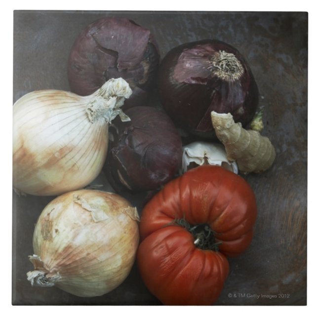 Tomate da herança, cebola amarela, cebola (Frente)