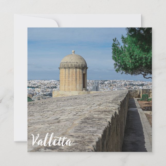 Torre de arma nas antigas muralhas da cidade de La (Frente)