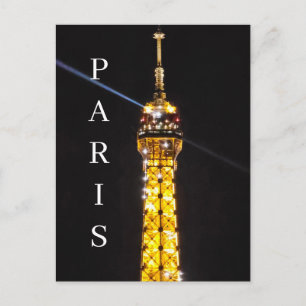 Torre Eiffel de Paris no cartão postal à noite