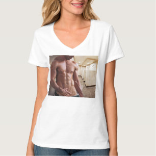 Torso masculino musculoso sem camisa do SlipperyJo