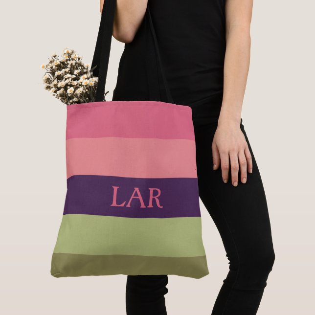Tote Bolsa de fraldas com monograma de listras Pretty P (Close Up)