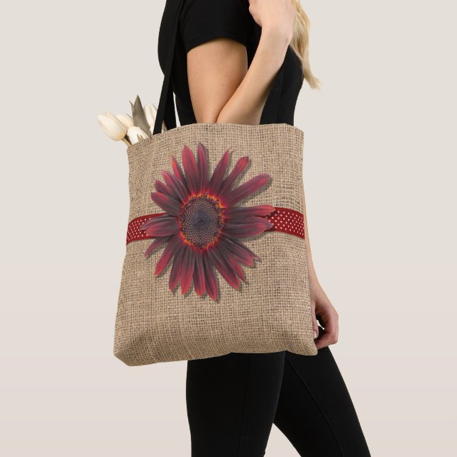 Tote Bolsa de tudo - Burlap and Ring O'Fire Sunflower (Close Up)