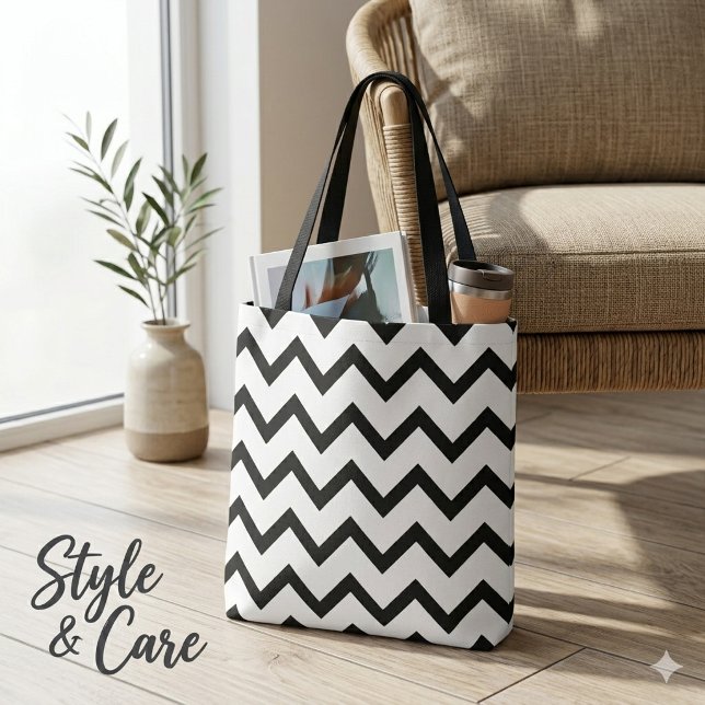 Tote Clássico Chevron em Branco e Preto Cintilante (Classic Chevron Tote in Crisp White and Black Bag)