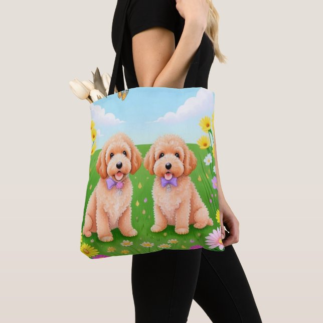 Tote Dois Bolsa de Goldendoodles Cute (Close Up)