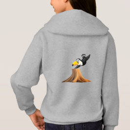 Toucan em árvore pedindo ajuda