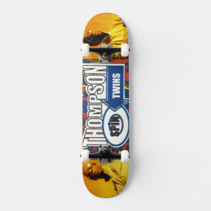 TOUR THOMPSON SPIN TWINS SKATEBOARD (OFICIAL)