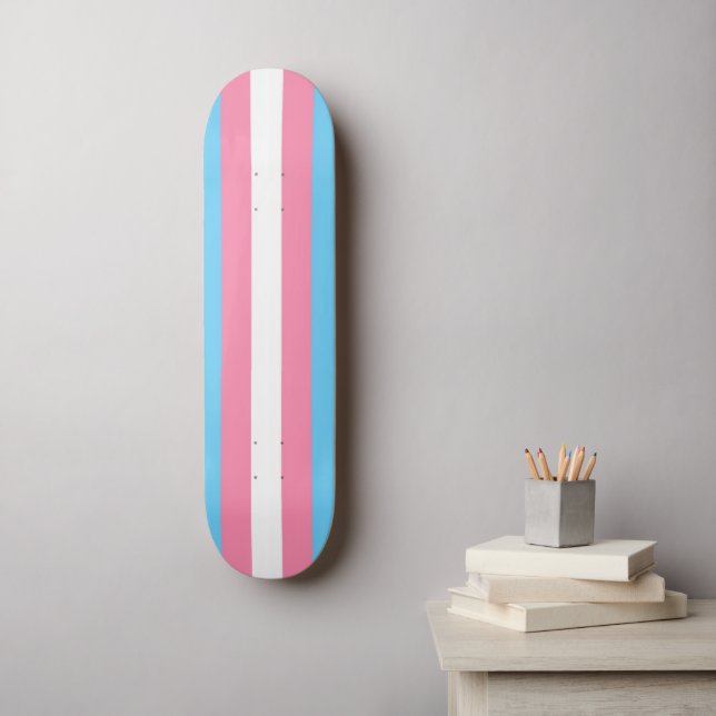 Trans flag on skateboard (Arte de parede)