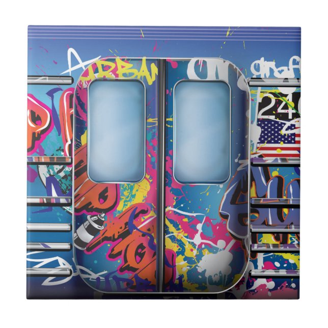 Trem de metrô com grafite. (Frente)