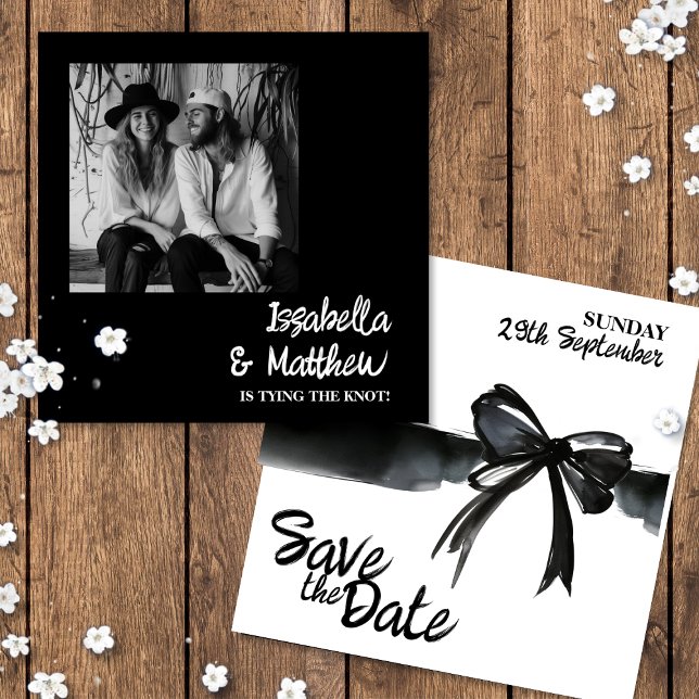 Trendy Black White Arco Salve O Cartão De Casament (Trendy Black White watercolor Bow Save The Date Wedding Card with cuistom couple photo name simple )