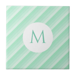 Trendy Mint Green Stripes Monograma Modelo moderno
