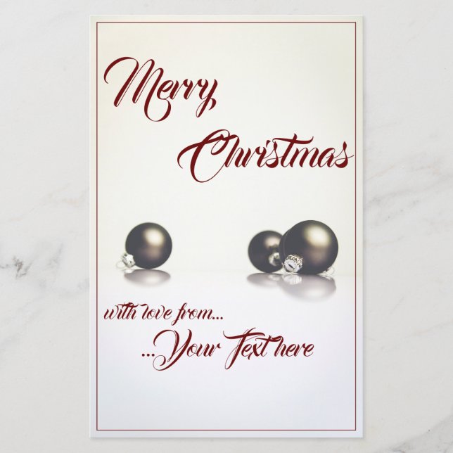 Três bolas de natal em frente a um fundo claro (Frente)