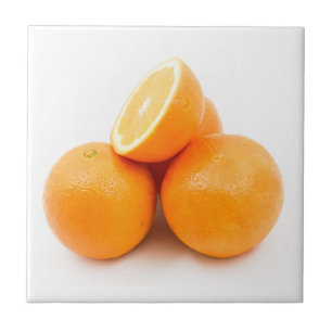 Três e laranjas de uma metade