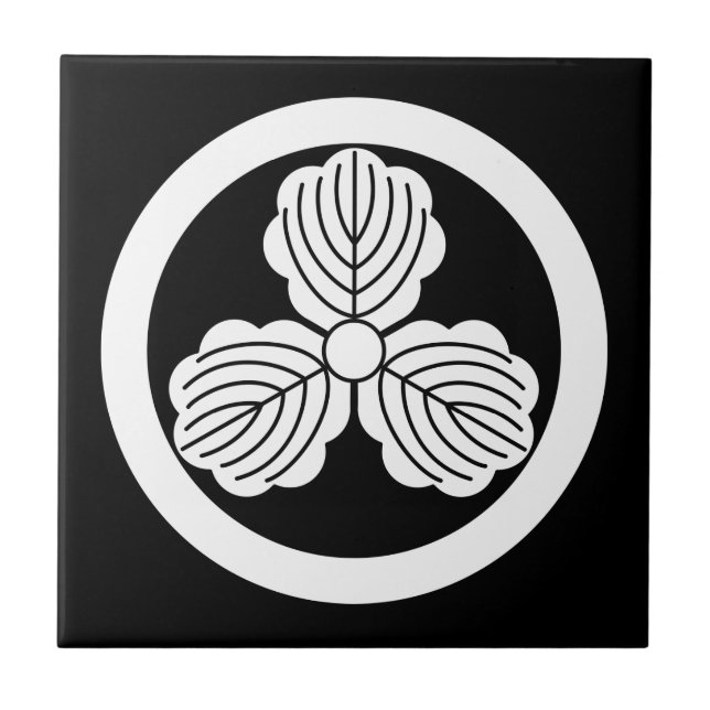 Três folhas de carvalho(1) em círculo (Frente)