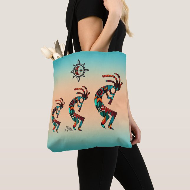 Três Kokopelli Tote Bag (Close Up)