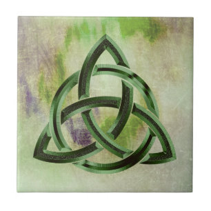 Trinity Knot Celtic Green Grunge Vintage