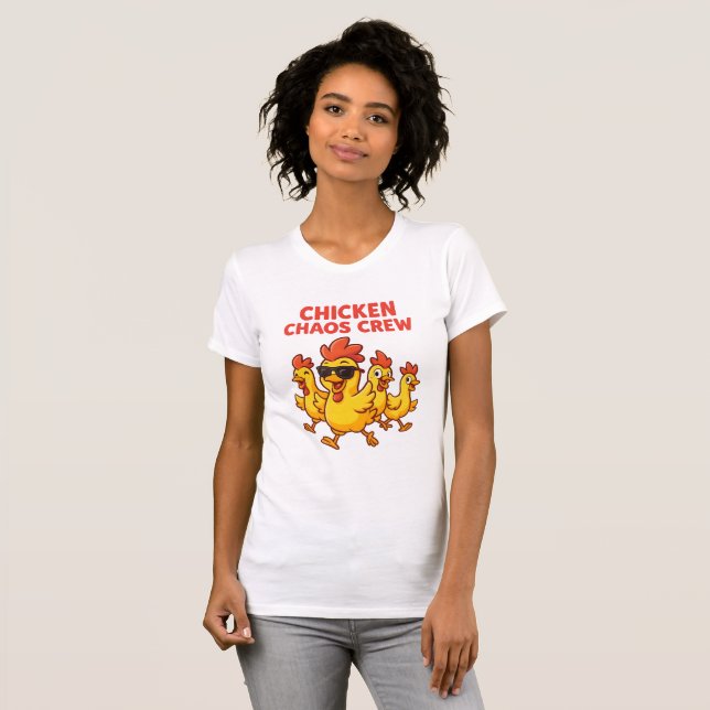 Tripulação de Galinha - Camiseta de Cartoon de Faz (Frente Completa)